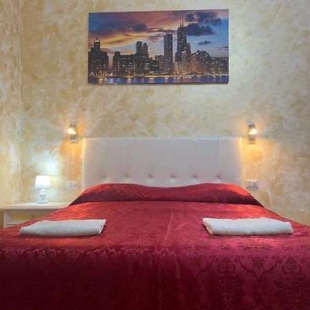 Monlight Guest House Rome Bagian luar foto