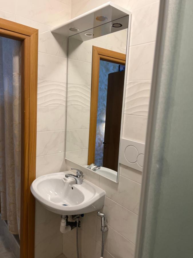 Monlight Guest House Rome Bagian luar foto